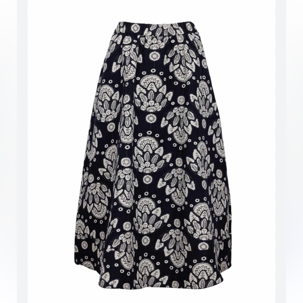 HUNTER BELL
LARA SKIRT IN MIDNIGHT JACQUARD